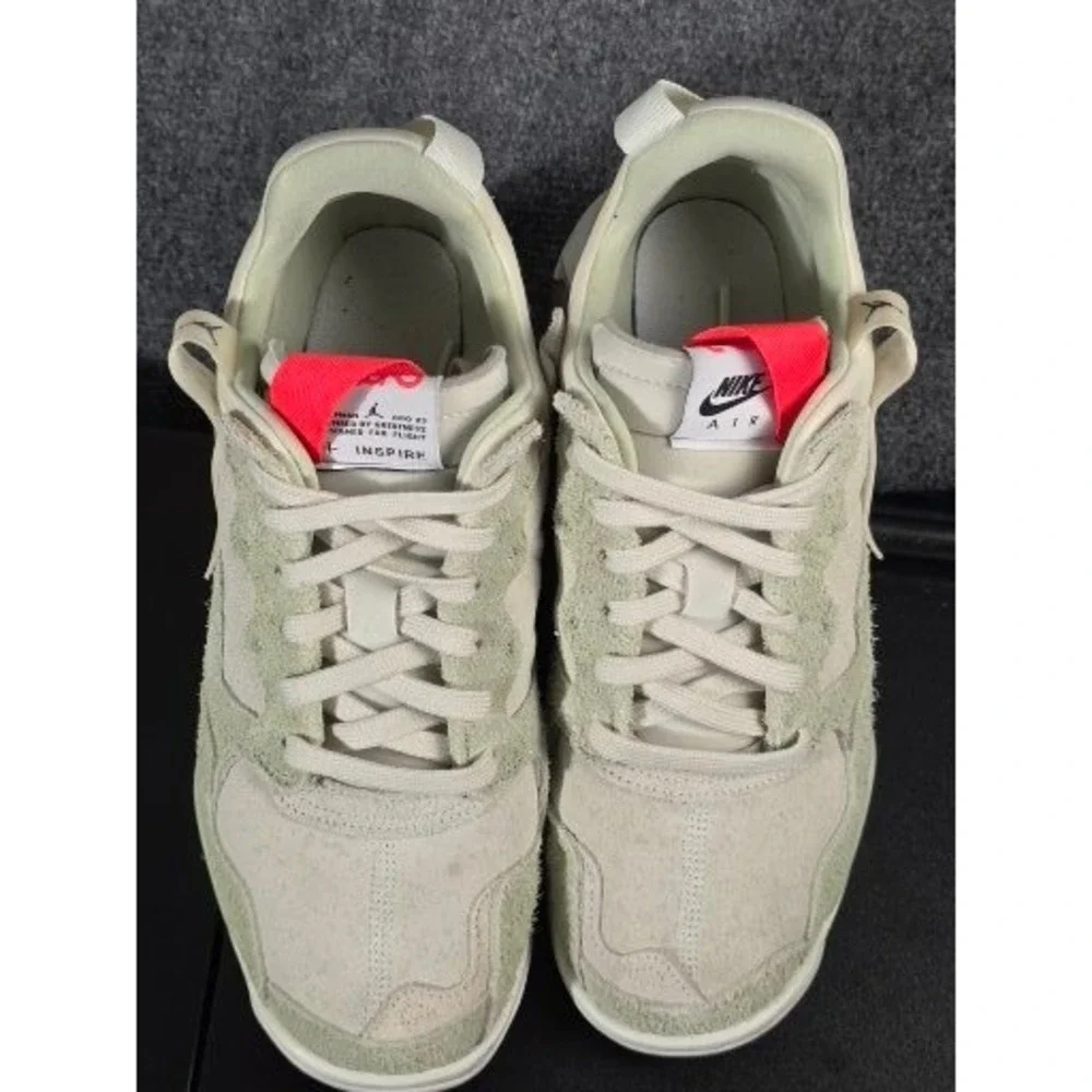 Jordan MA2 Honeydew Sea Glass Mens Sneakers CV8122-300 Green Cream Sz 9 Workout